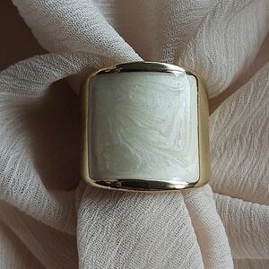 Gold and Cream Marble Statement Ring
